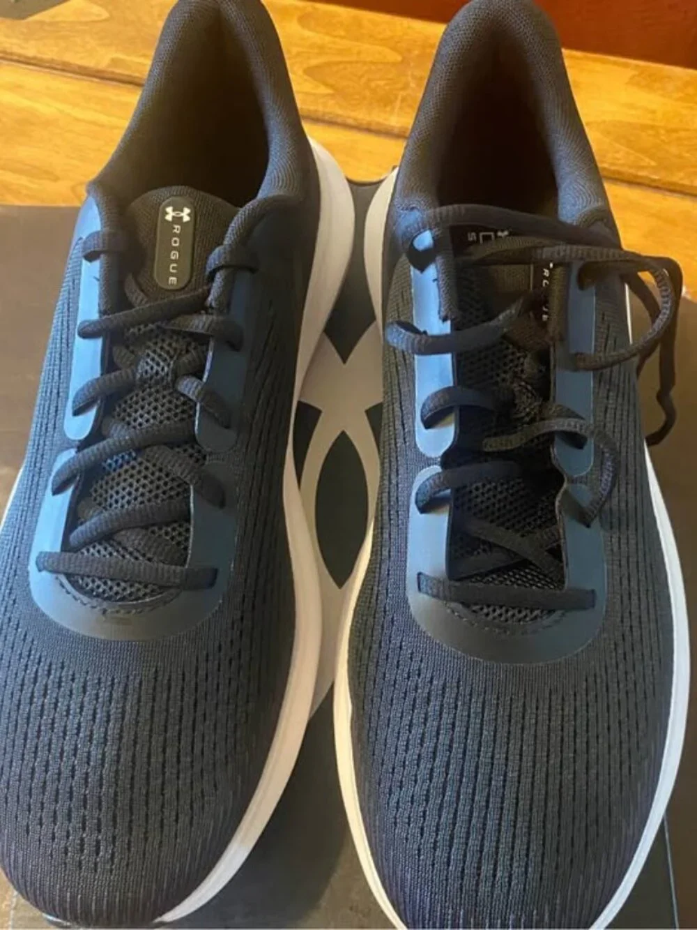Under Armour Rogues 5 New In Box Size 11